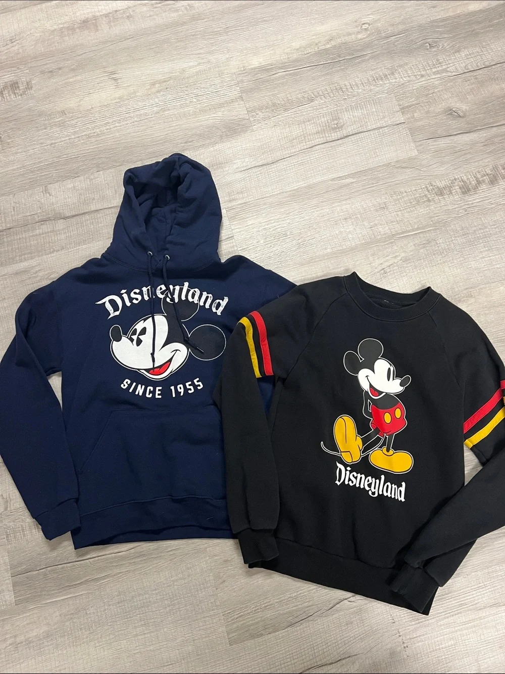 Disney unisex Navy Hoodie & Black Crewneck with Mickey Graphics sz Small
